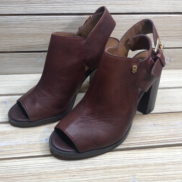 Tommy Hilfiger Peppy Peep Toe Open Block Heel Sandal Size 6M - Picture 3 of 13